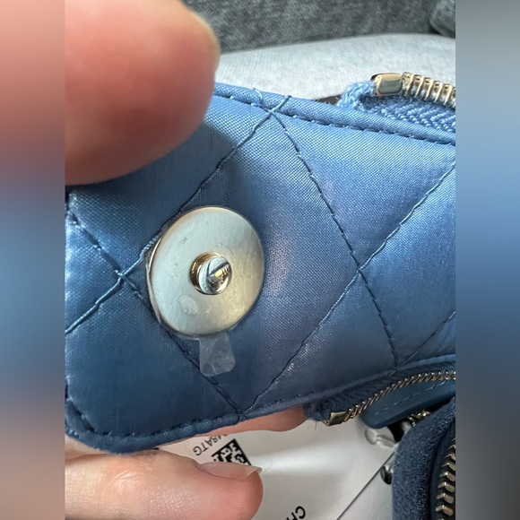 CHANEL CC denim Double Zip Vanity Case - Picture 8 of 14